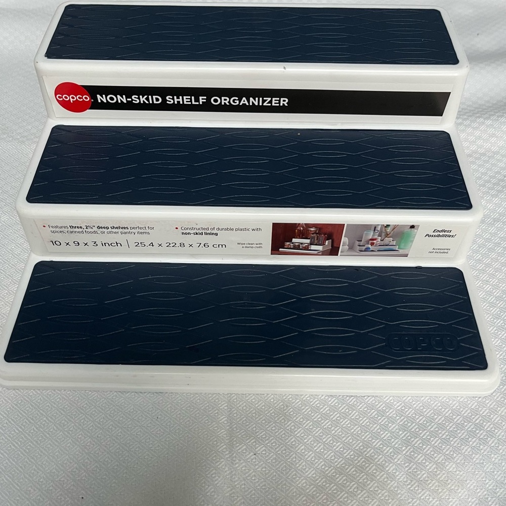 Non-Skid Shelf Organizer - White and Black